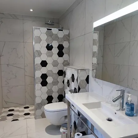 Bed & Breakfast Kyrn Flor - Domaine Sant Antone 4*