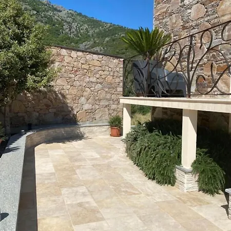 Kyrn Flor - Domaine Sant Antone Bed & Breakfast