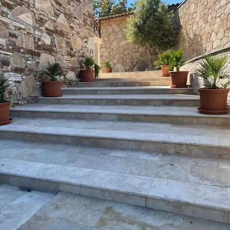 Kyrn Flor - Domaine Sant Antone 4*