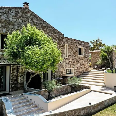 Kyrn Flor - Domaine Sant Antone Bed and Breakfast 4*