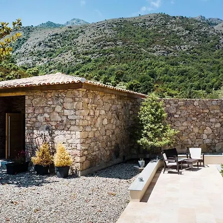 Kyrn Flor - Domaine Sant Antone Bed & Breakfast