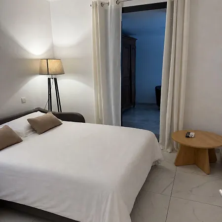 Kyrn Flor - Domaine Sant Antone Bed and Breakfast Corte (Corsica)