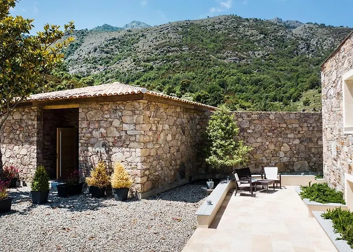 Kyrn Flor - Domaine Sant Antone Bed & Breakfast