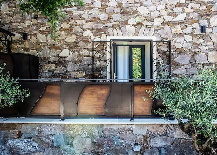 Kyrn Flor - Domaine Sant Antone Frühstückspension 4*